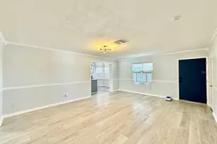 2703 Westhigh Ave, Tampa, FL 33614 - Photo 7