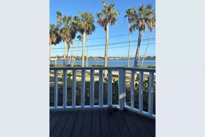 401 Whitcomb Boulevard, Tarpon Springs, FL 34689 - Photo 13
