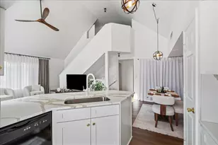 9628 Lake Chase Island Way, Tampa, FL 33626 - Photo 11