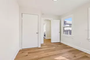 305 28th St S, Saint Petersburg, FL 33712 - Photo 23