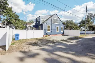 305 28th St S, Saint Petersburg, FL 33712 - Photo 39