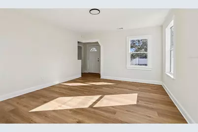 305 28th Street S, Saint Petersburg, FL 33712 - Photo 9
