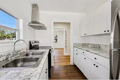 305 28th Street S, Saint Petersburg, FL 33712 - Photo 19