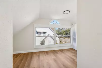 305 28th Street S, Saint Petersburg, FL 33712 - Photo 33