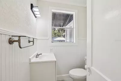 305 28th Street S, Saint Petersburg, FL 33712 - Photo 21
