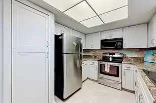 2210 Utopian Dr E, Clearwater, FL 33763 - Photo 3