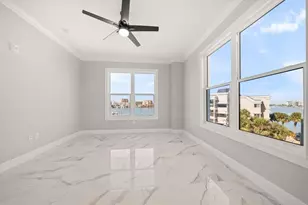 211 Dolphin Point, Clearwater Beach, FL 33767 - Photo 19