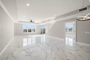 211 Dolphin Point, Clearwater Beach, FL 33767 - Photo 9