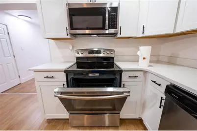 5248 King Street, Zephyrhills, FL 33542 - Photo 15