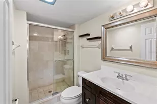 1918 Pelican Landing Blvd, Clearwater, FL 33762 - Photo 17