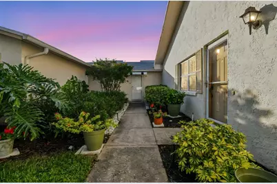 3325 37th Way S #C, Saint Petersburg, FL 33711 - Photo 1