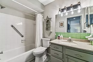 3325 37th Way S, Saint Petersburg, FL 33711 - Photo 21