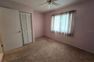 8055 Picketts Ct, Weeki Wachee, FL 34613 - Photo 17