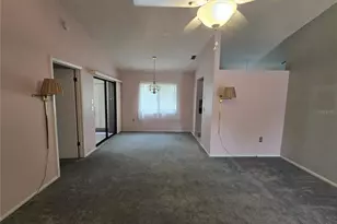 8055 Picketts Ct, Weeki Wachee, FL 34613 - Photo 3