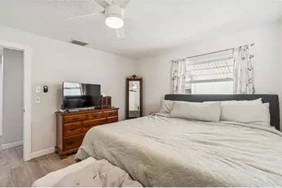 712 Lemonwood Dr, Oldsmar, FL 34677 - Photo 11