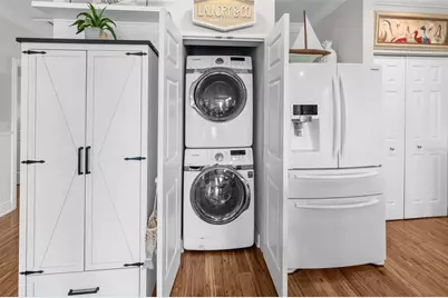 12112 Lagoon Lane, Treasure Island, FL 33706 - Photo 15