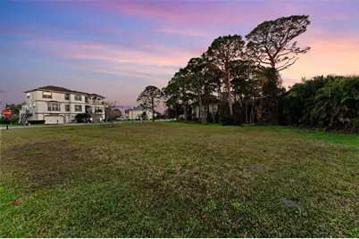 N Pointe Alexis Drive, Tarpon Springs, FL 34689 - Photo 23