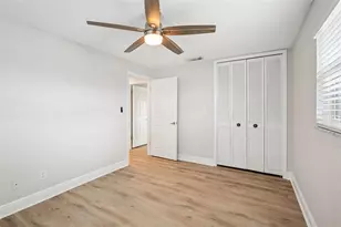 2180 Dolphin Blvd S, Saint Petersburg, FL 33707 - Photo 33