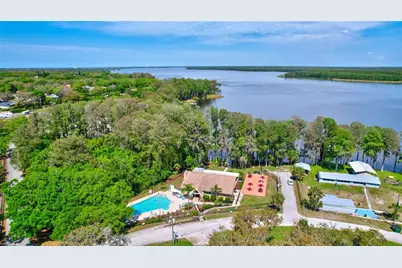 1201 Camelot Court, Palm Harbor, FL 34684 - Photo 51