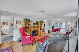 1201 Camelot Ct, Palm Harbor, FL 34684 - Photo 5