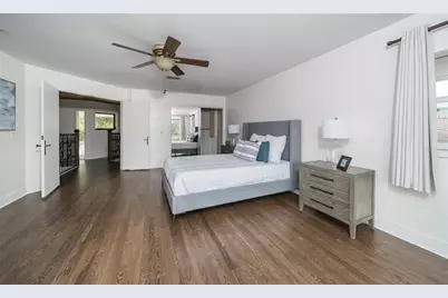 4302 Carrollwood Village Drive, Tampa, FL 33618 - Photo 17
