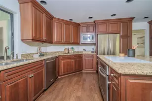 4302 Carrollwood Village Dr, Tampa, FL 33618 - Photo 11