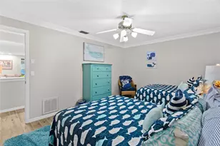 5791 Westshore Dr, New Port Richey, FL 34652 - Photo 33