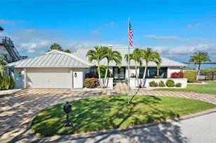 5791 Westshore Dr, New Port Richey, FL 34652 - Photo 17