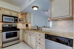 5729 Puerta Del Sol Blvd S, Saint Petersburg, FL 33715 - Photo 9