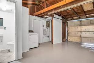 7124 Parrot Dr, Port Richey, FL 34668 - Photo 21