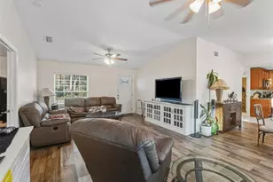 5104 Timberlan St, Tampa, FL 33624 - Photo 7
