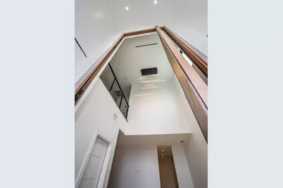 3010 W Trilby Avenue, Tampa, FL 33611 - Photo 9