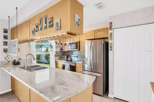 2349 Homestead Terrace N, Palm Harbor, FL 34683 - Photo 9