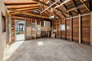 313 23rd Ave N, Saint Petersburg, FL 33704 - Photo 37