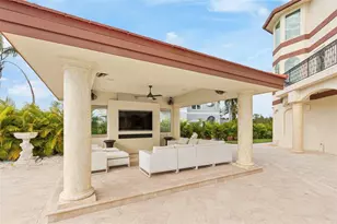 2115 Alexis Ct, Tarpon Springs, FL 34689 - Photo 57