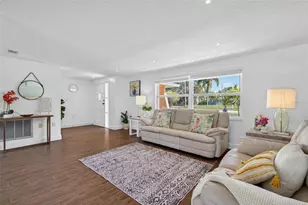 701 Charlotte Ave, Tarpon Springs, FL 34689 - Photo 9