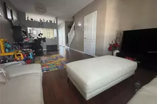 2454 Lake Woodberry Cir, Brandon, FL 33510 - Photo 5