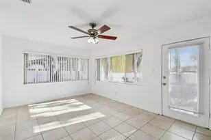 4601 Riverhills Dr, Tampa, FL 33617 - Photo 9