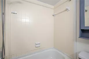 4521 W La Villa Ln, Tampa, FL 33611 - Photo 7