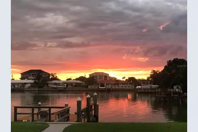 402 Harbor View Lane, Largo, FL 33770 - Photo 35