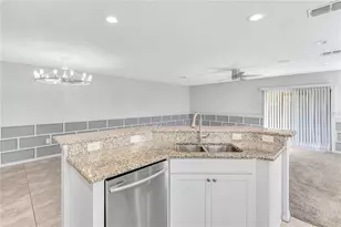 7215 Sterling Point Ct, Gibsonton, FL 33534 - Photo 13