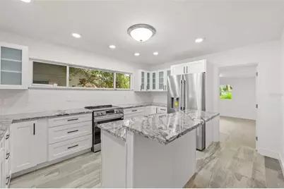 5301 Venetian Boulevard NE, Saint Petersburg, FL 33703 - Photo 7