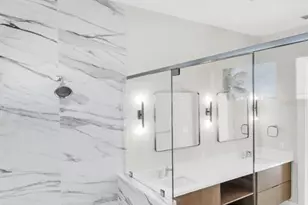 187 145th Ave E, Saint Petersburg, FL 33708 - Photo 43