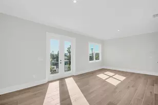 187 145th Ave E, Saint Petersburg, FL 33708 - Photo 35