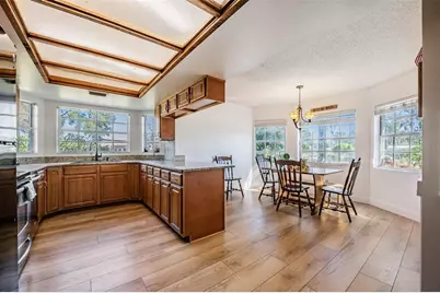 9814 Reylinda Avenue, Thonotosassa, FL 33592 - Photo 13