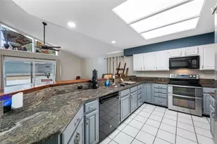 756 61st Ave NE, Saint Petersburg, FL 33703 - Photo 13