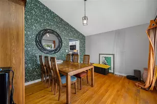 756 61st Ave NE, Saint Petersburg, FL 33703 - Photo 9