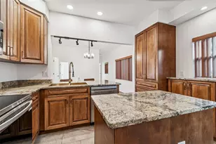 4527 Haines Rd N, Saint Petersburg, FL 33714 - Photo 33