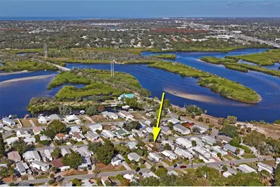 736 Driftwood Lane, Tarpon Springs, FL 34689 - Photo 9