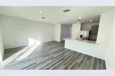 31242 Midnight Sun Way, Wesley Chapel, FL 33545 - Photo 5